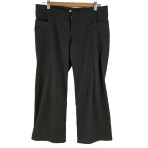 Patagonia Gorpcore Hiking Sporty Low Rise Straight Leg Capri Pants Small Green